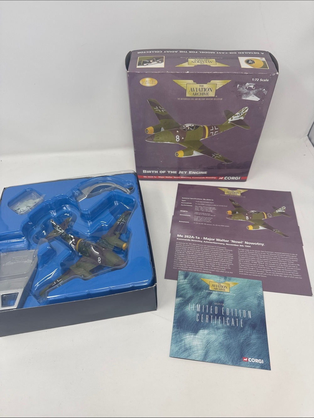 CORGI AA35706 MESSERSCHMITT ME 262A-1A MAJOR WALTER NOWI NOWOTNY PLANE